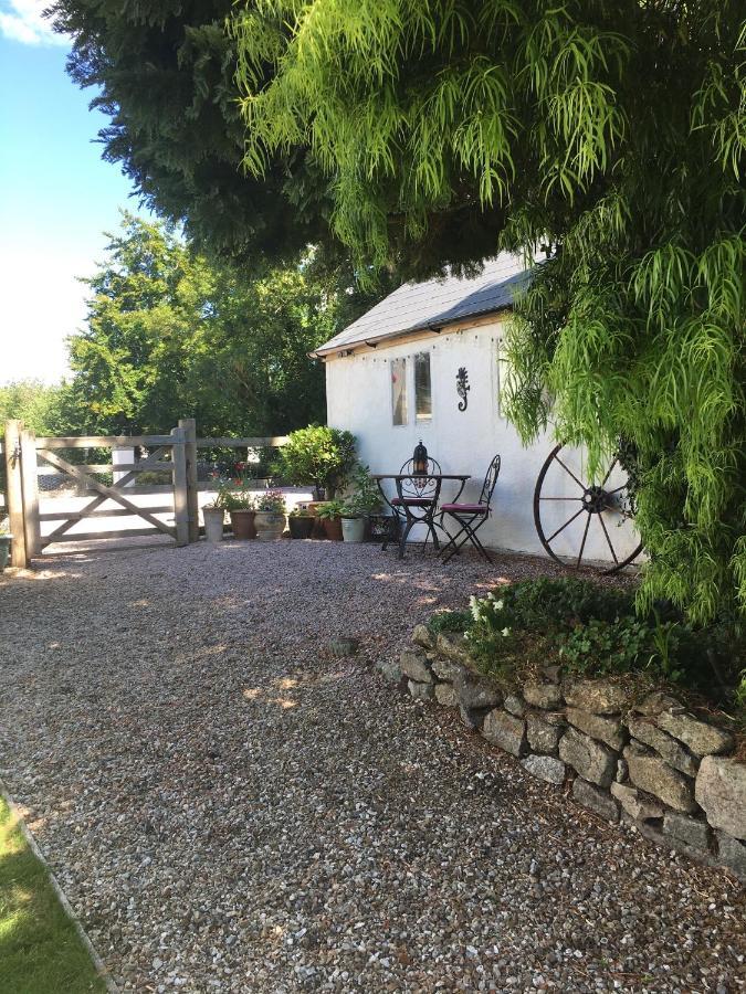 Cookshayes Country Guest House มอร์ตันแฮมสเตด ภายนอก รูปภาพ